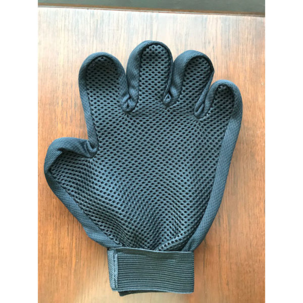 dog and cat grooming glove